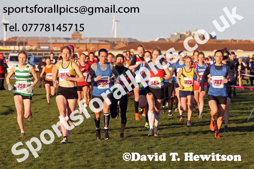 Senior womens North Eastern Cross Country, Redcar. Photo:  David T. Hewitson/Sports for All Pics